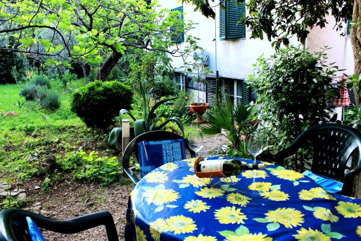 Guest House With Garden - Zuvan Spalato Esterno foto